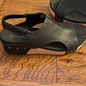 BLACK DISTRESSED CORKY VOLTA WEDGE NWOT